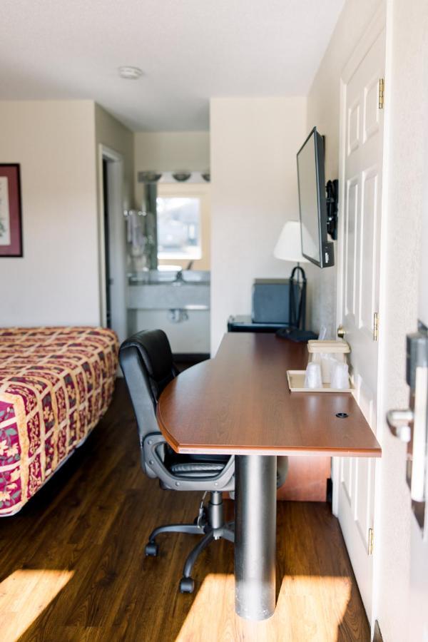 Exclusive Quarters Motel Cleveland Kültér fotó