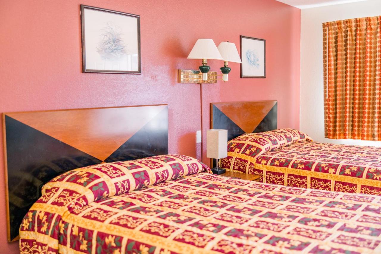 Exclusive Quarters Motel Cleveland Kültér fotó